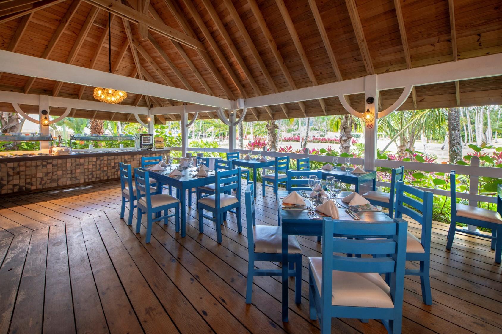 Viva V Samana By Wyndham, A Trademark Adults All Inclusive Лас-Терренас Екстер'єр фото Restaurant at the resort