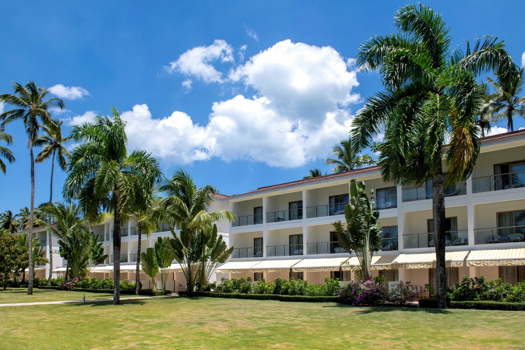 Viva V Samana By Wyndham, A Trademark Adults All Inclusive Лас-Терренас Екстер'єр фото The Royal Island Resort and Spa