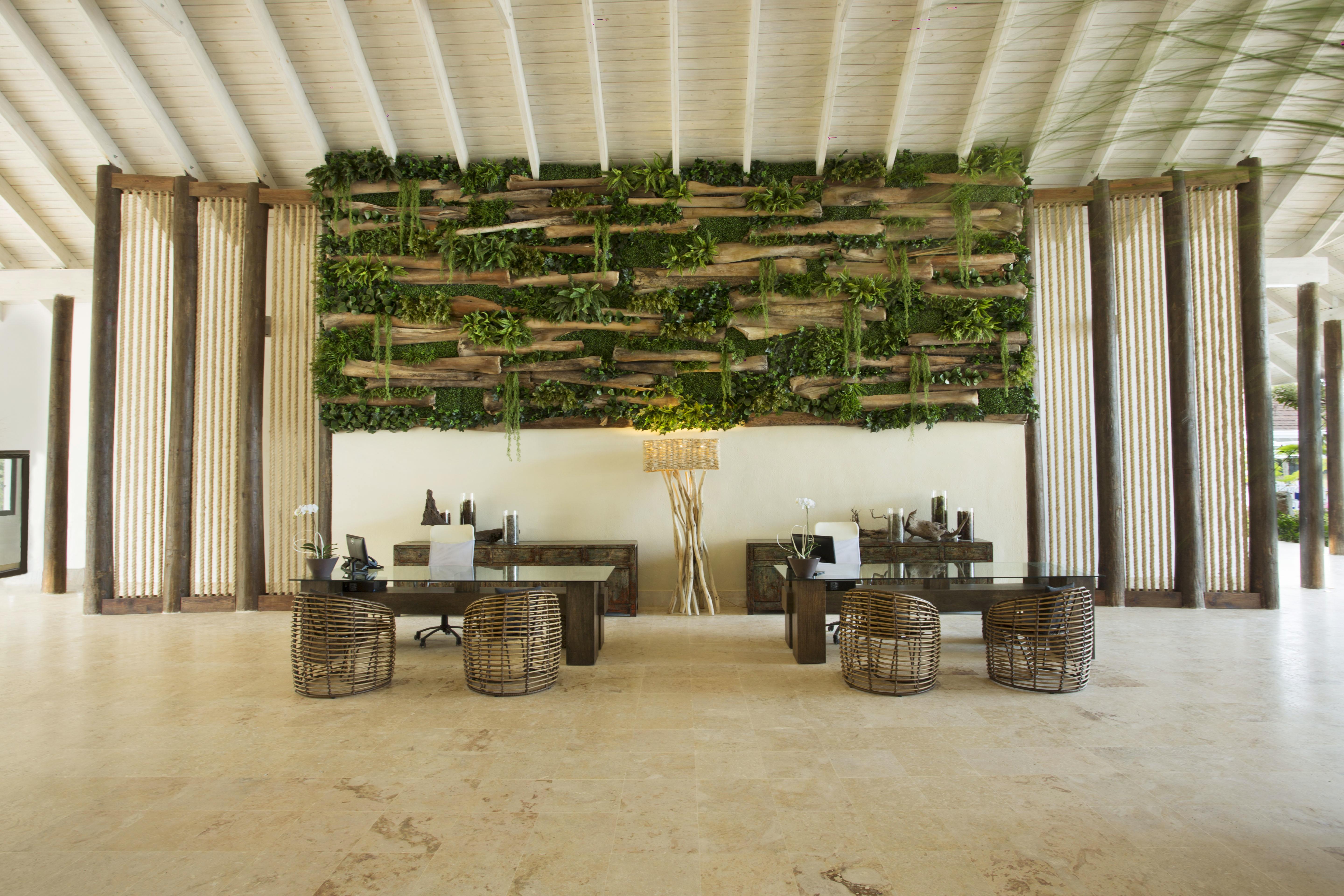 Viva V Samana By Wyndham, A Trademark Adults All Inclusive Лас-Терренас Екстер'єр фото Living wall at the front desk of the hotel