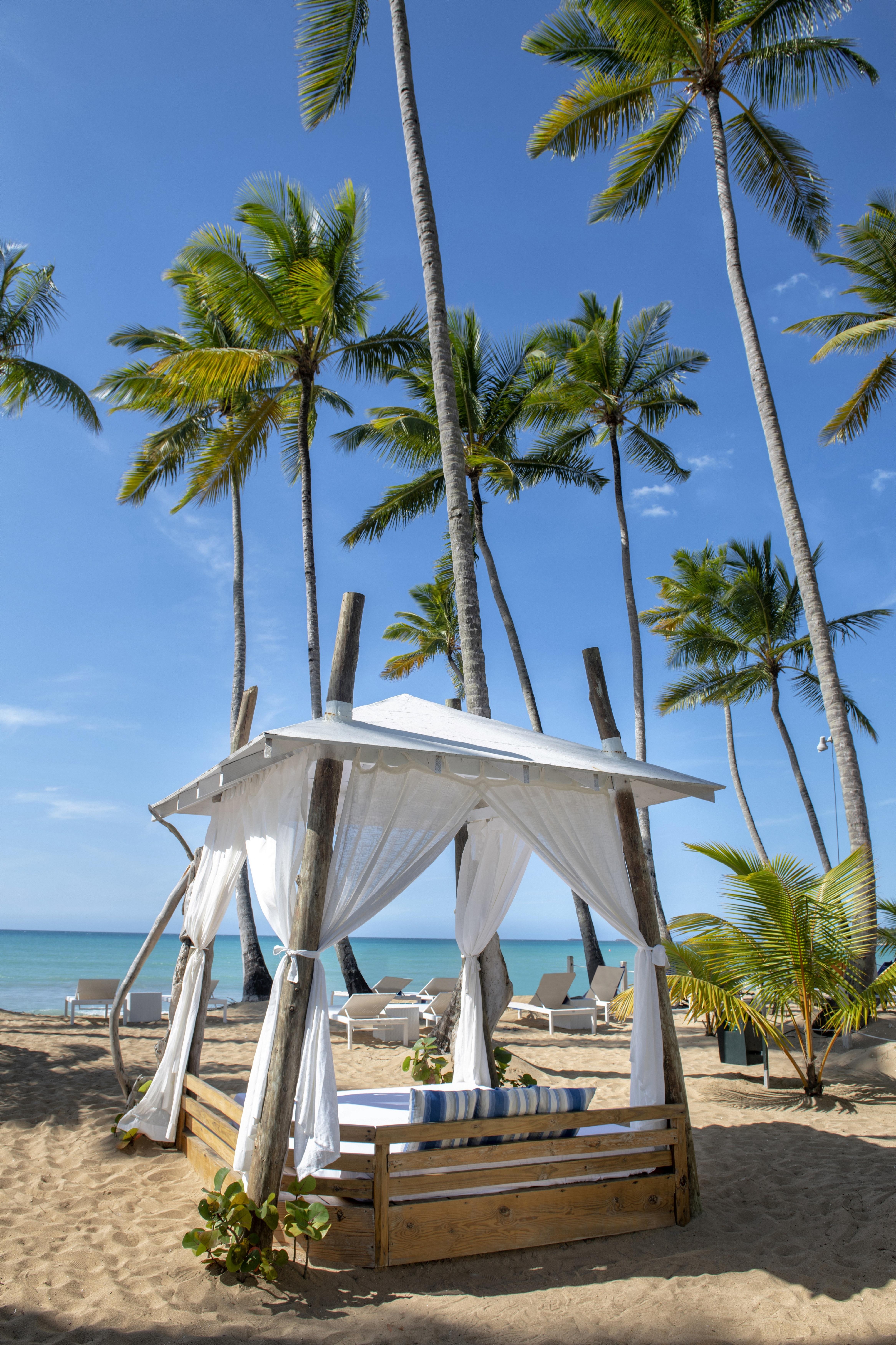 Viva V Samana By Wyndham, A Trademark Adults All Inclusive Лас-Терренас Екстер'єр фото A beach in Punta Cana