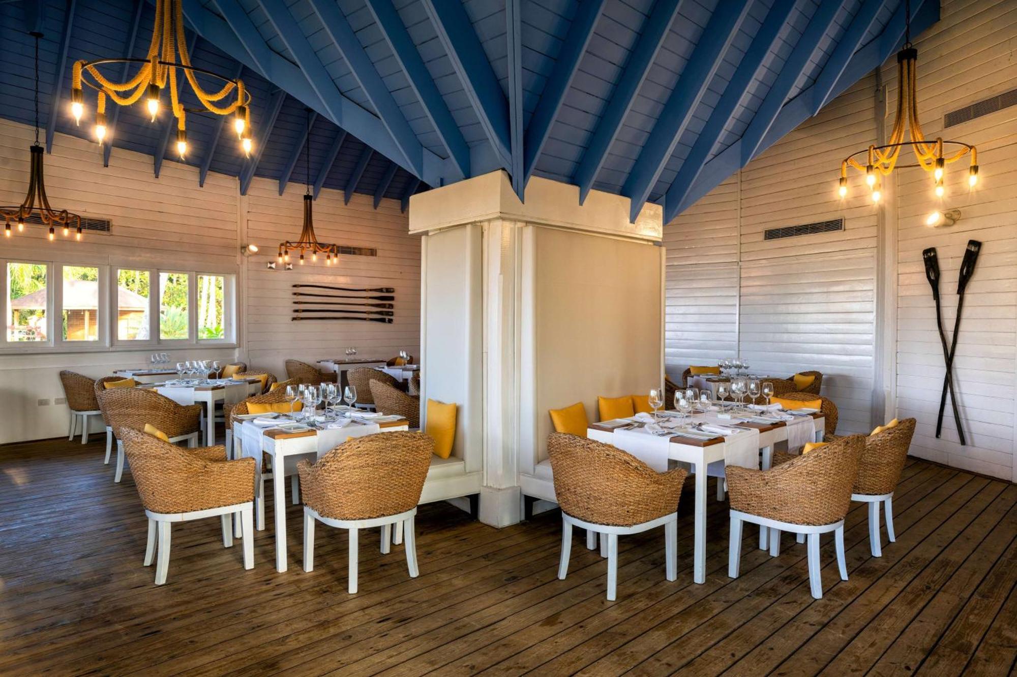 Viva V Samana By Wyndham, A Trademark Adults All Inclusive Лас-Терренас Екстер'єр фото Restaurant