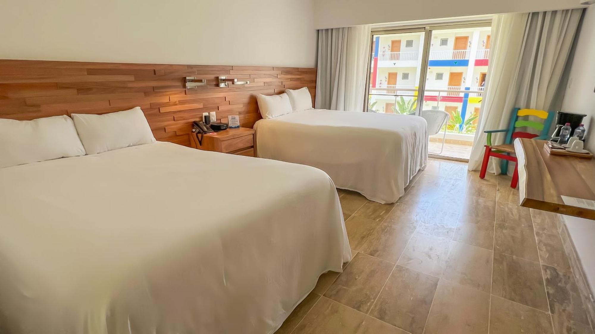 Viva V Samana By Wyndham, A Trademark Adults All Inclusive Лас-Терренас Екстер'єр фото A room at the hotel